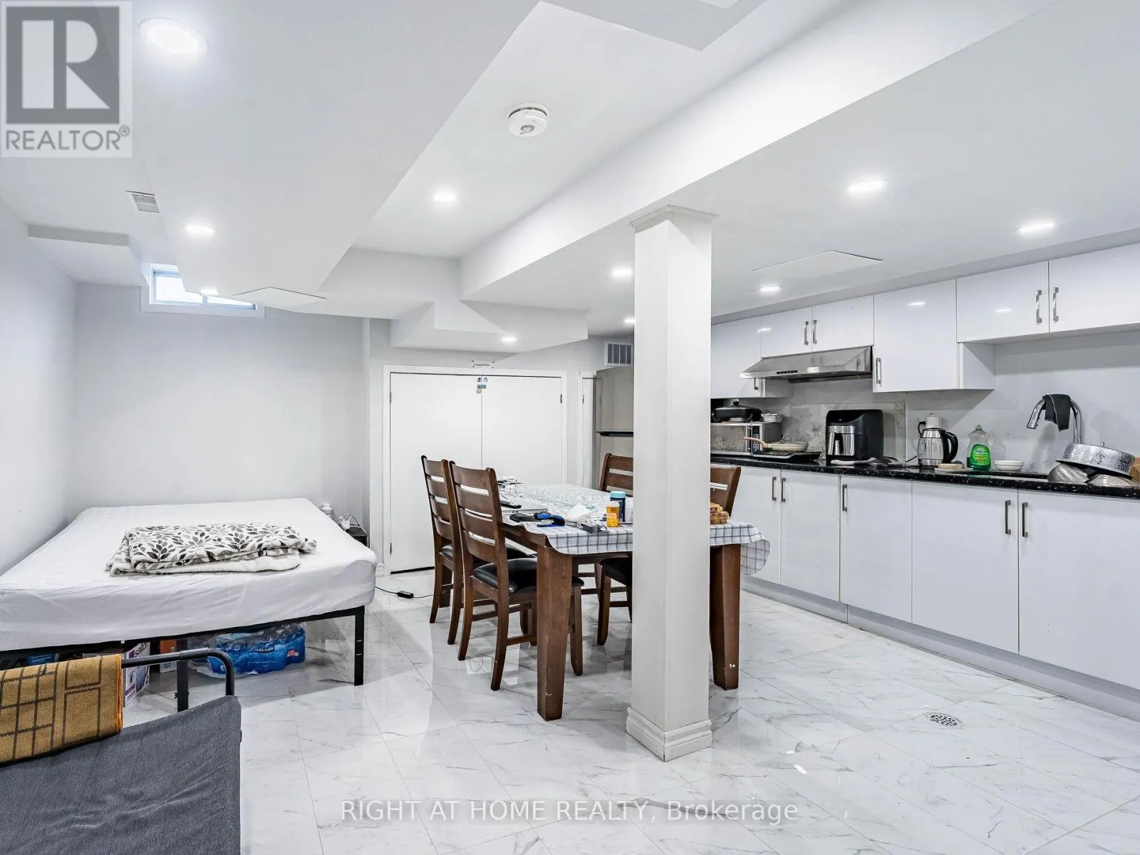 1156 PRESTONWOOD CRESCENT