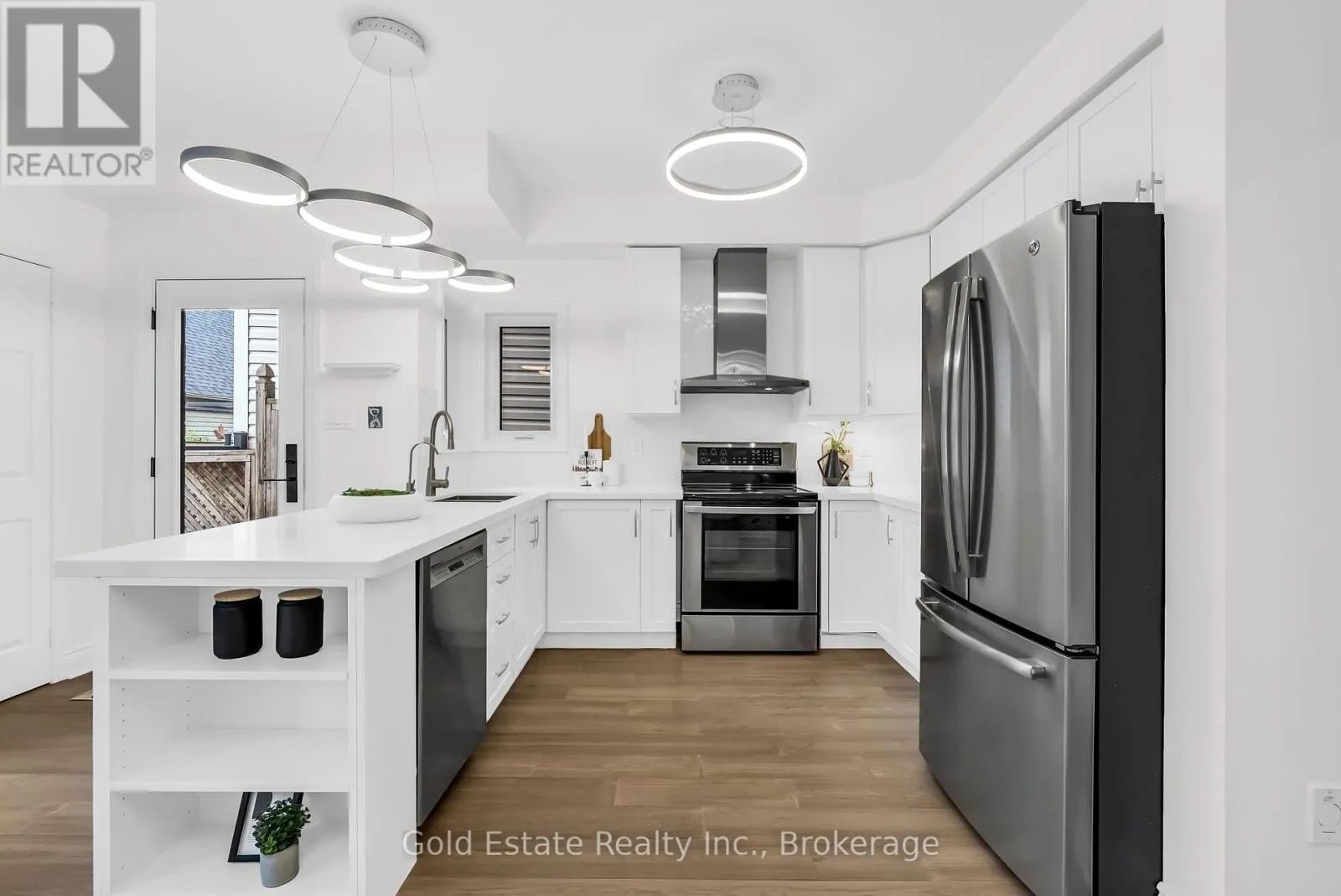 2259 MEADOWLAND DRIVE N