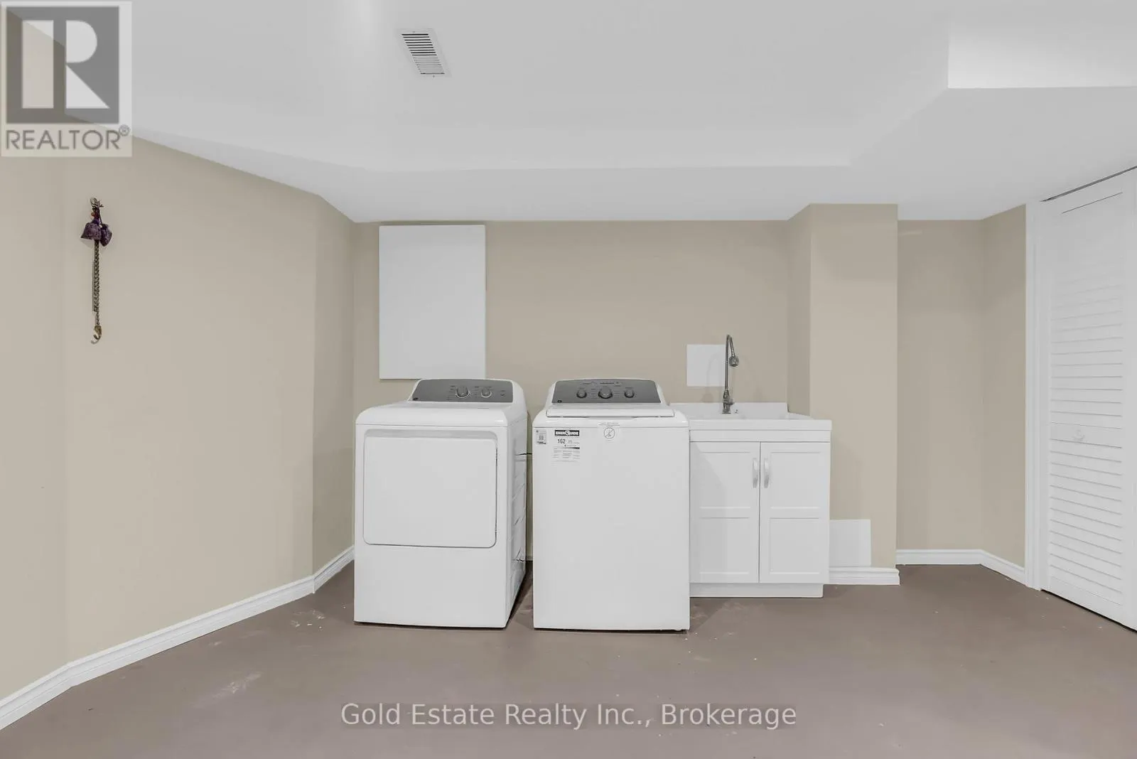 2259 MEADOWLAND DRIVE N