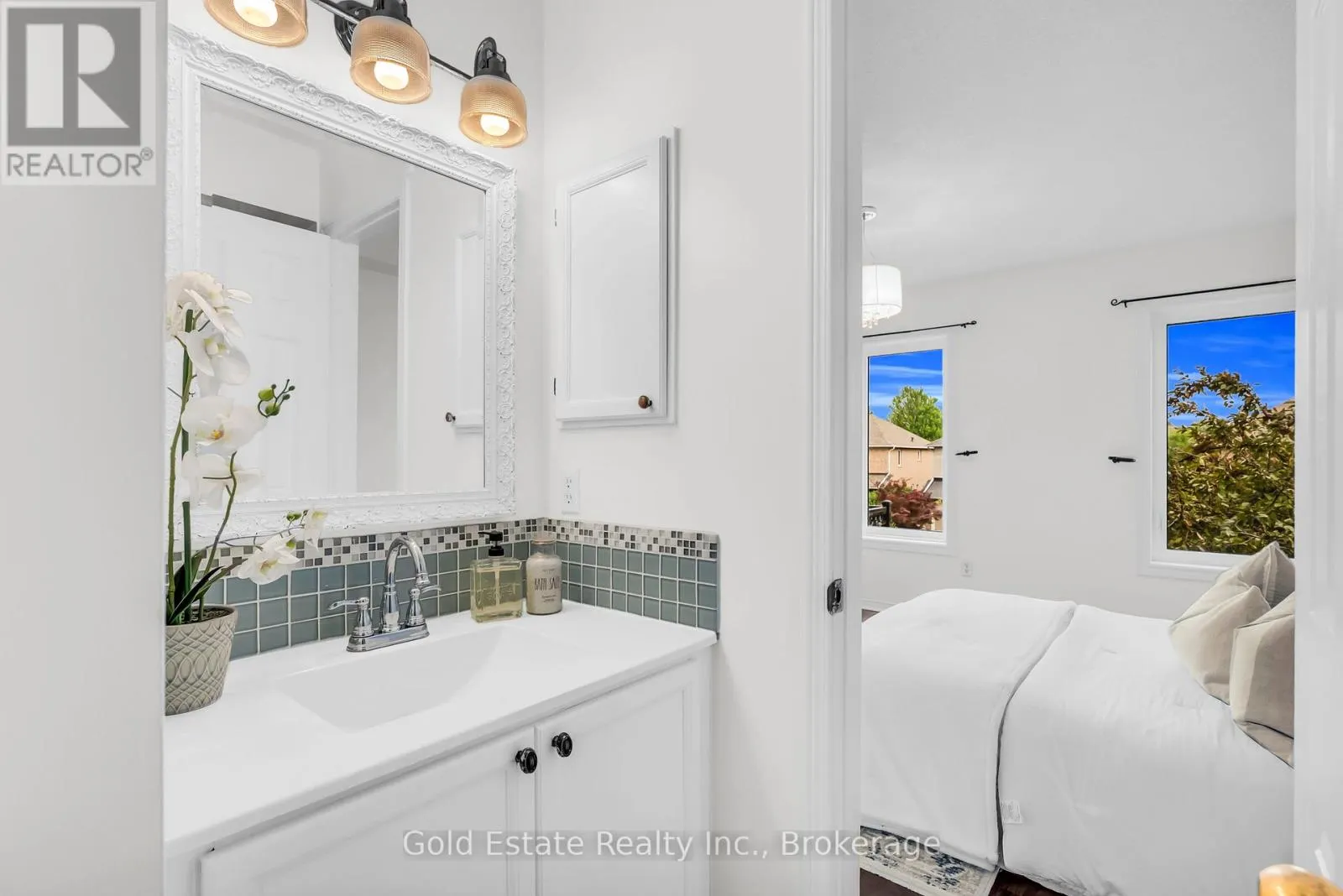 2259 MEADOWLAND DRIVE N