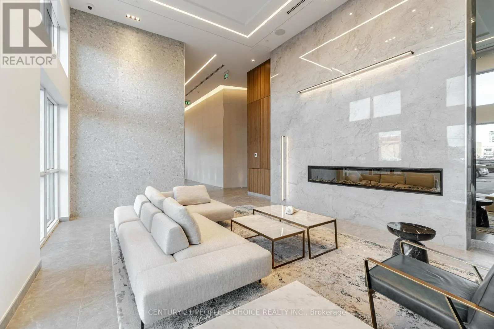 711 - 509 DUNDAS STREET W