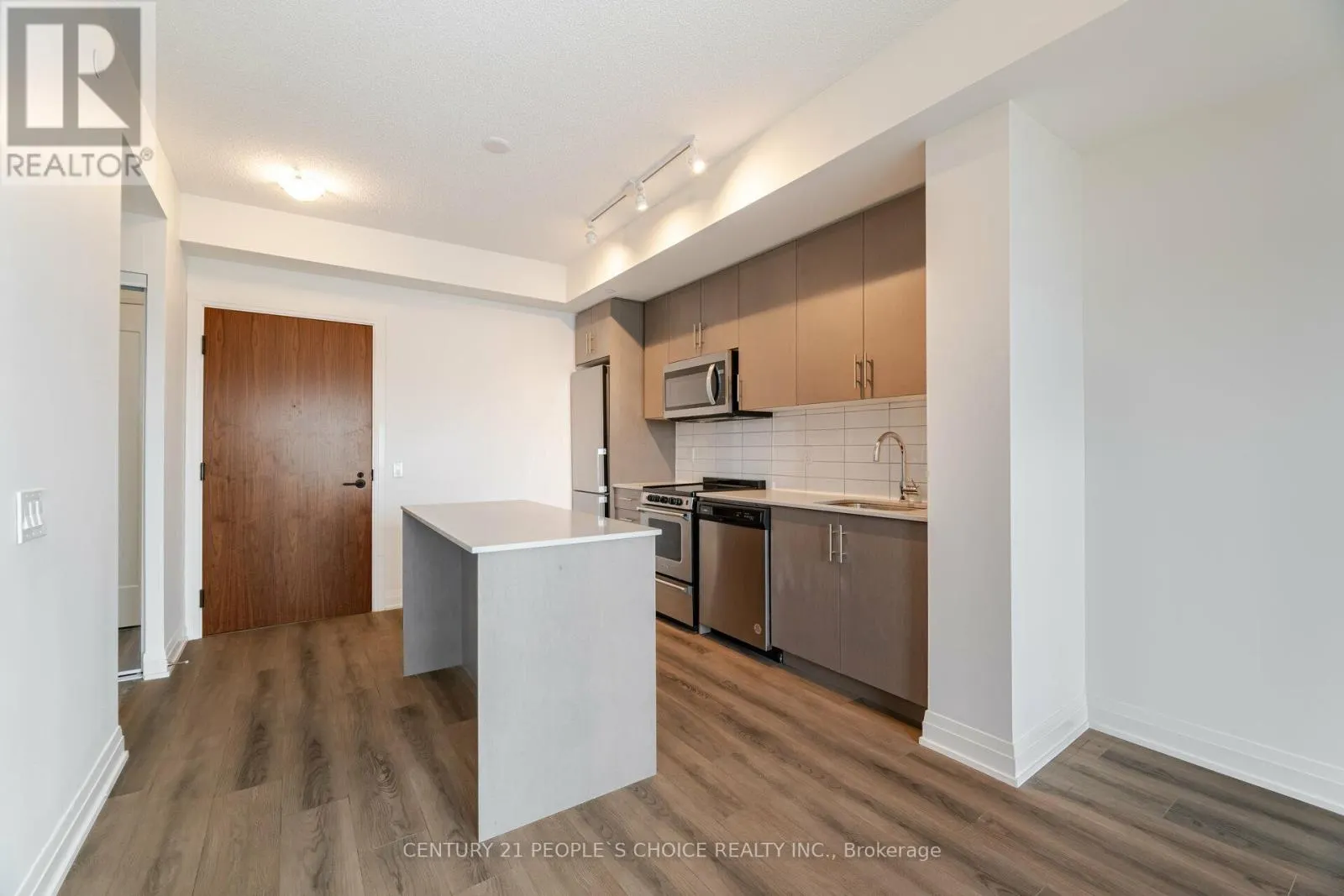 711 - 509 DUNDAS STREET W