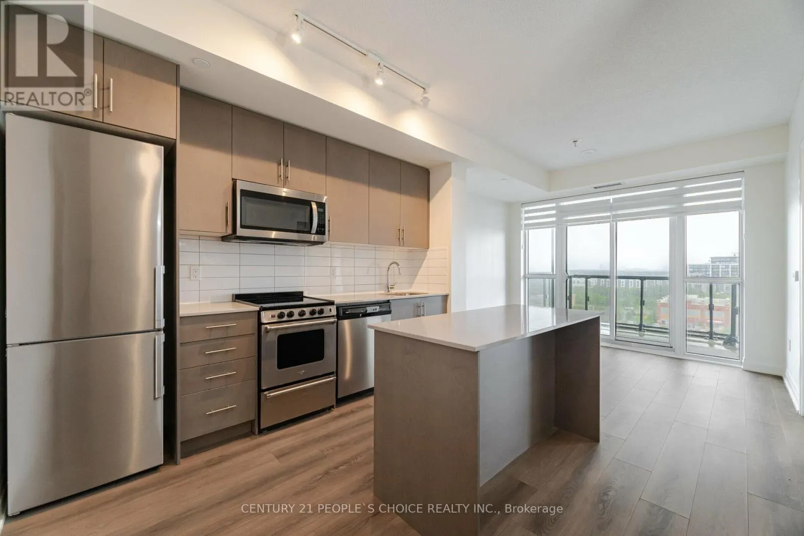 711 - 509 DUNDAS STREET W