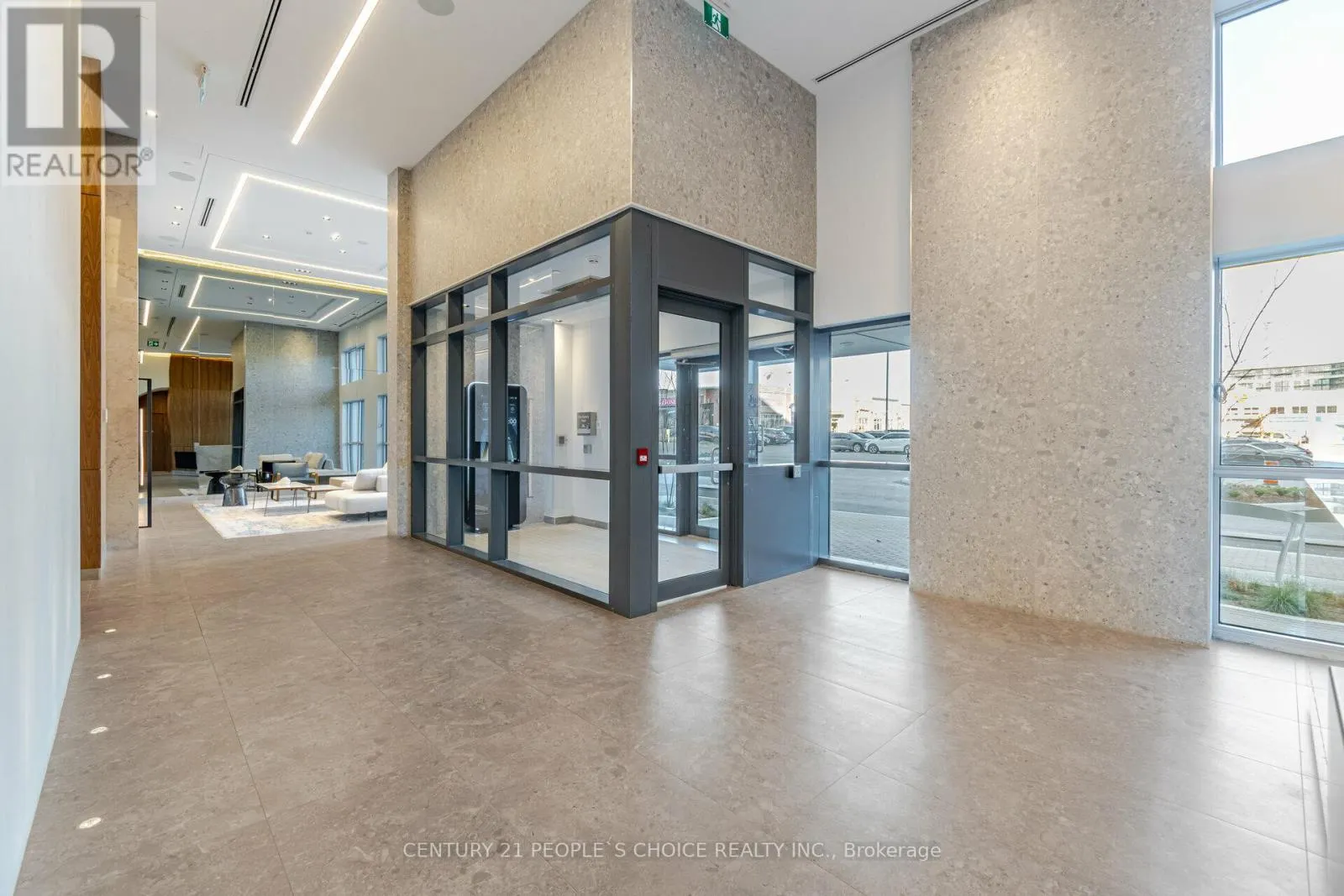 711 - 509 DUNDAS STREET W