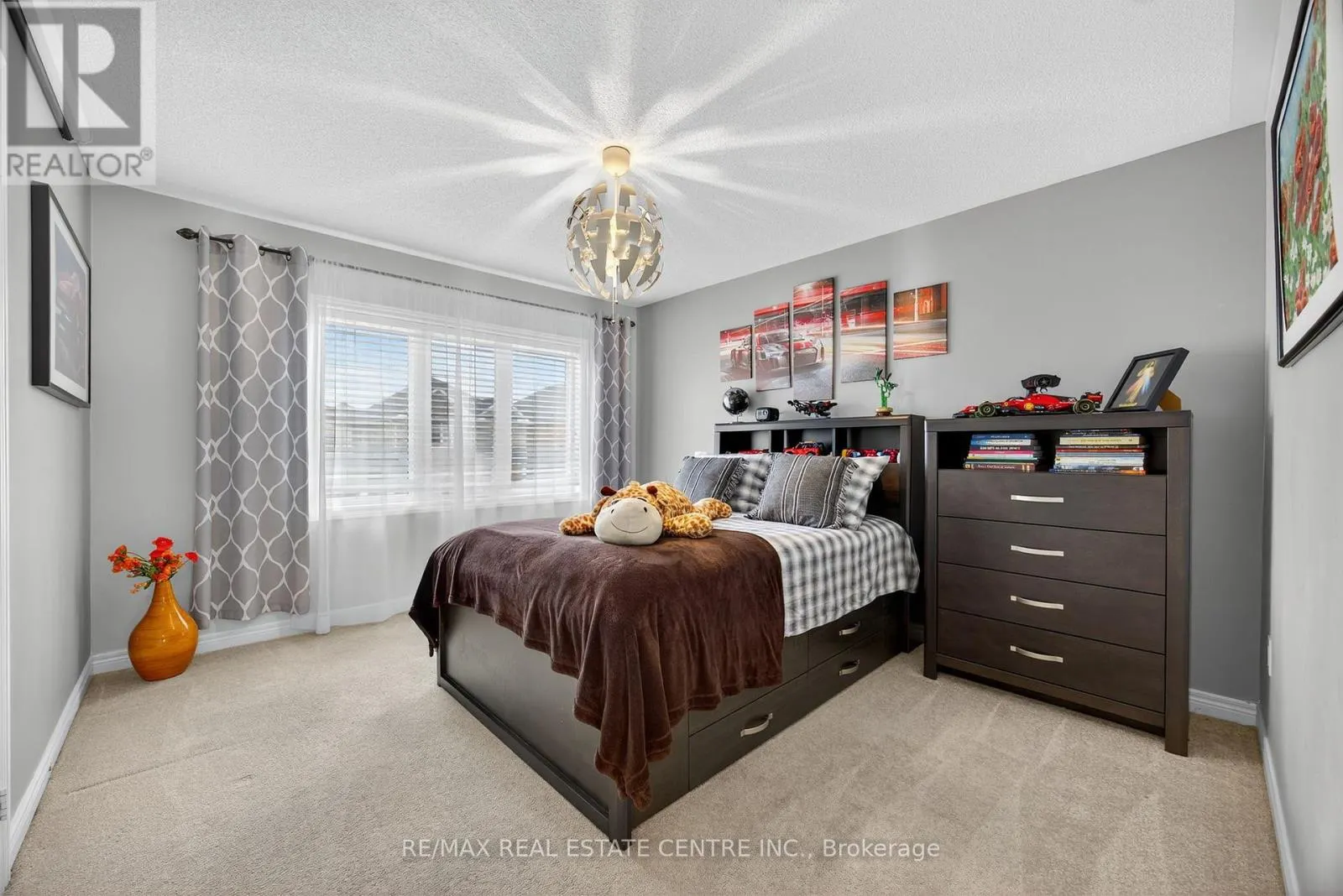 11 FIELDSTONE LANE AVENUE