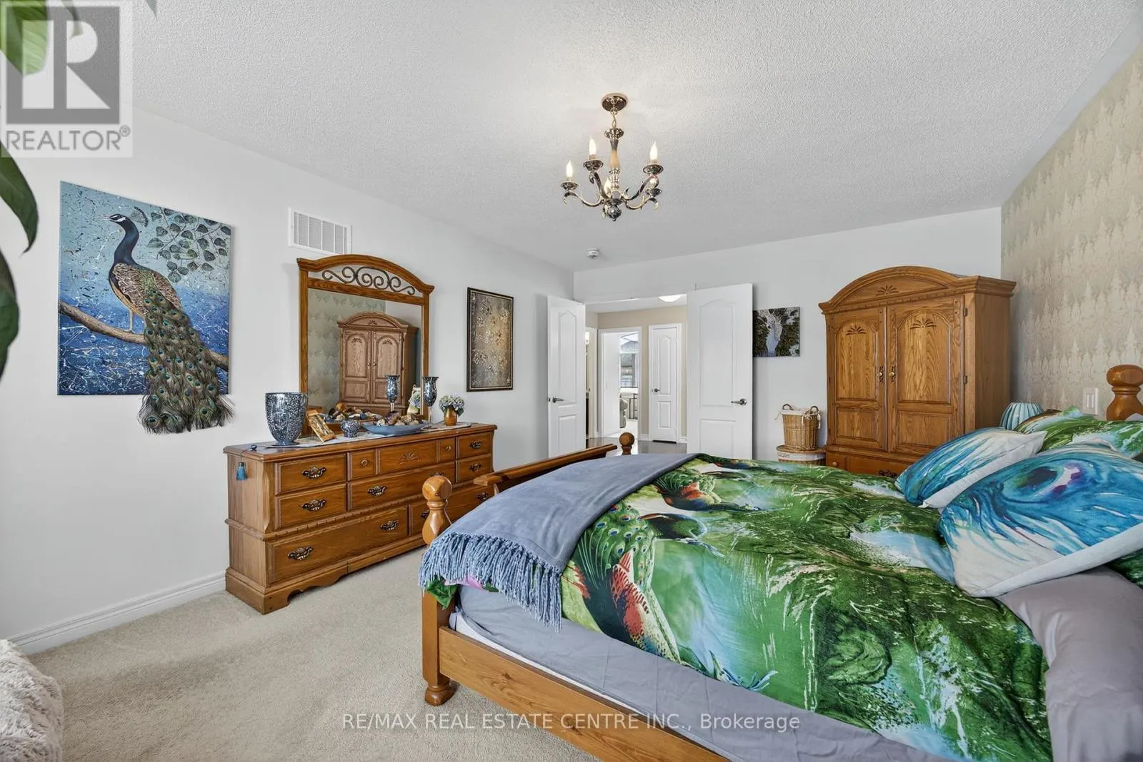 11 FIELDSTONE LANE AVENUE