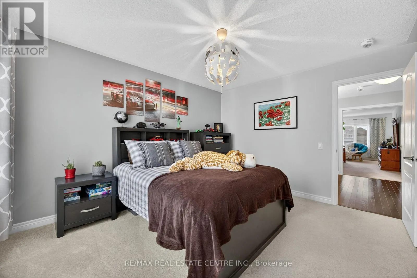 11 FIELDSTONE LANE AVENUE