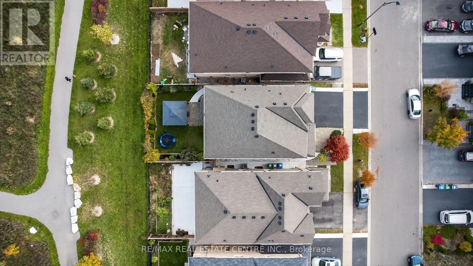 11 FIELDSTONE LANE AVENUE