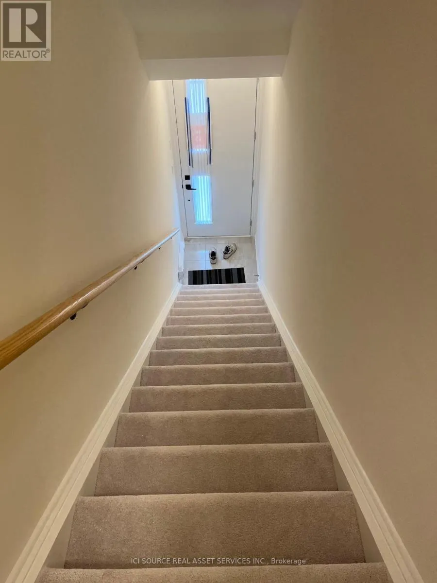 55 - 70 KNOTSBERRY CIRCLE