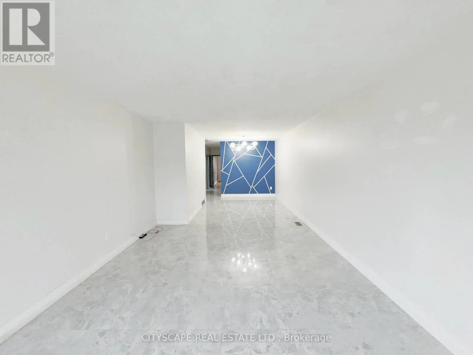 3708 WOODRUFF CRESCENT