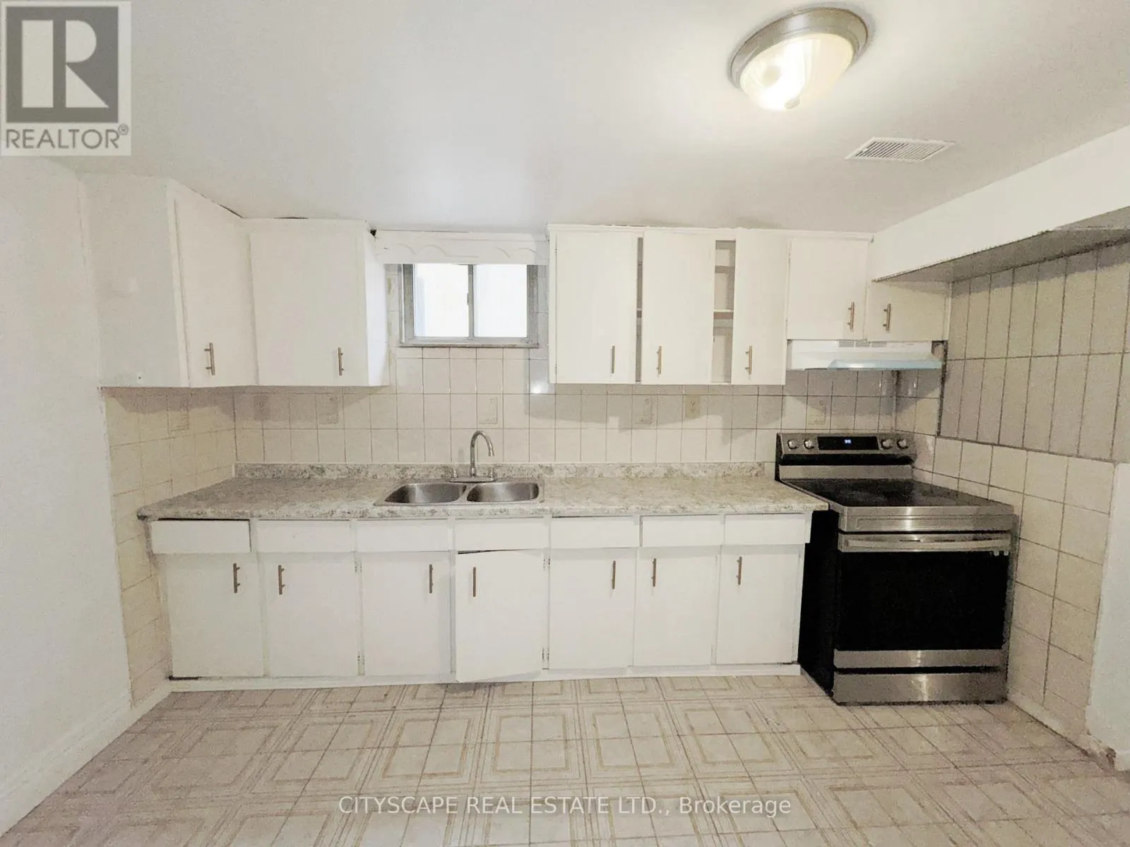 3708 WOODRUFF CRESCENT