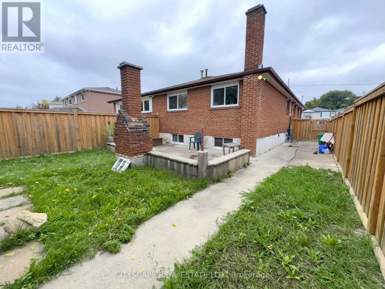 3708 WOODRUFF CRESCENT