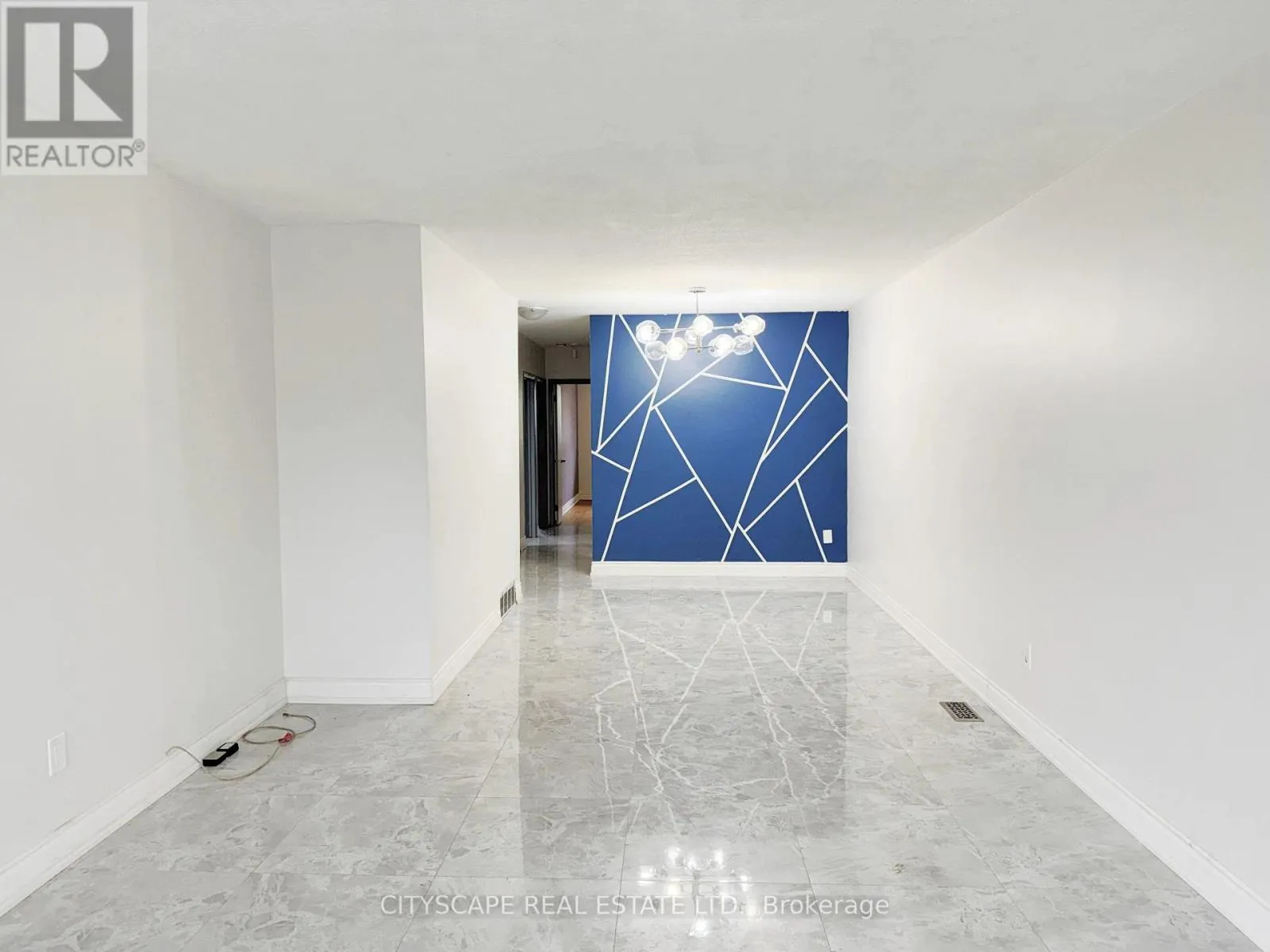 3708 WOODRUFF CRESCENT