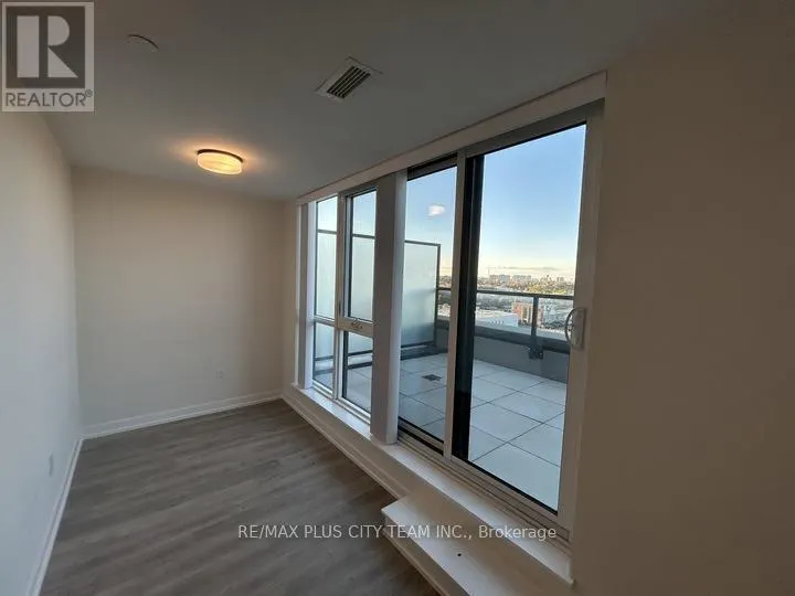 718 - 2300 ST CLAIR AVENUE