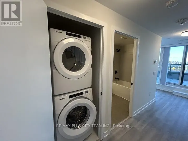 718 - 2300 ST CLAIR AVENUE