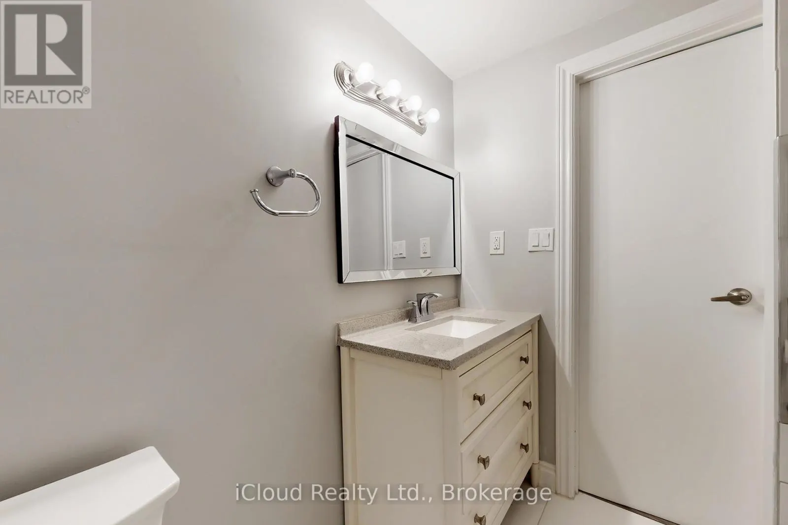 2088 MADDEN BOULEVARD