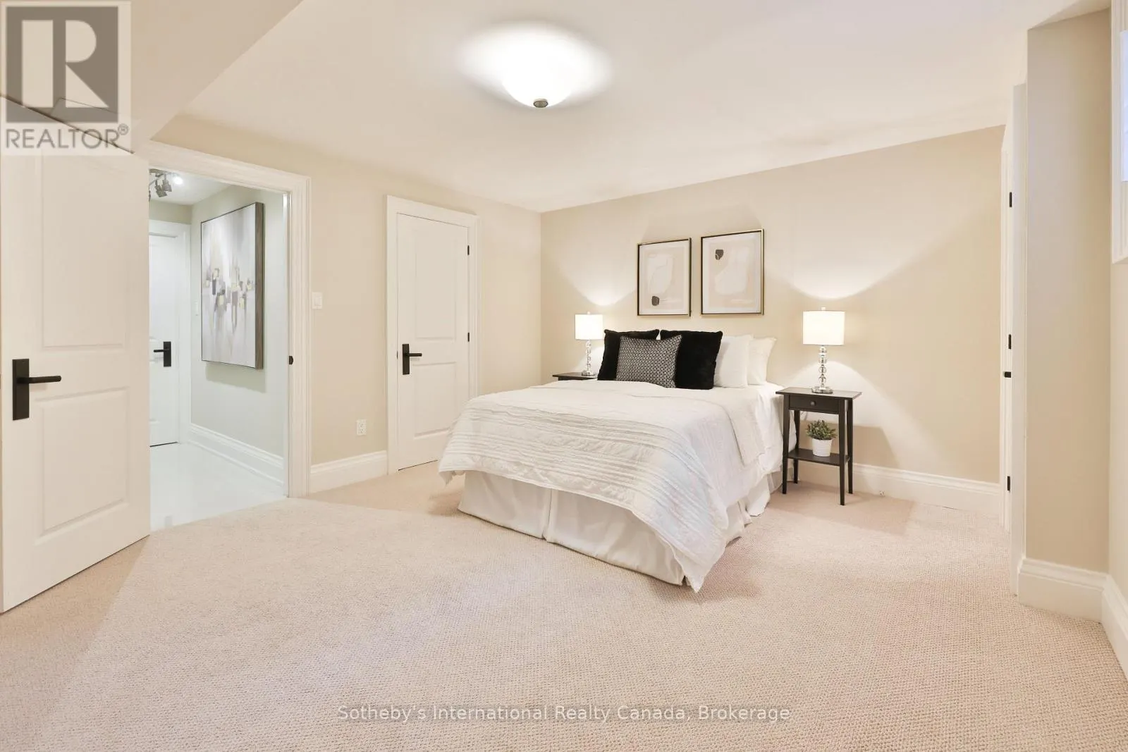 1356 THORNHILL DRIVE