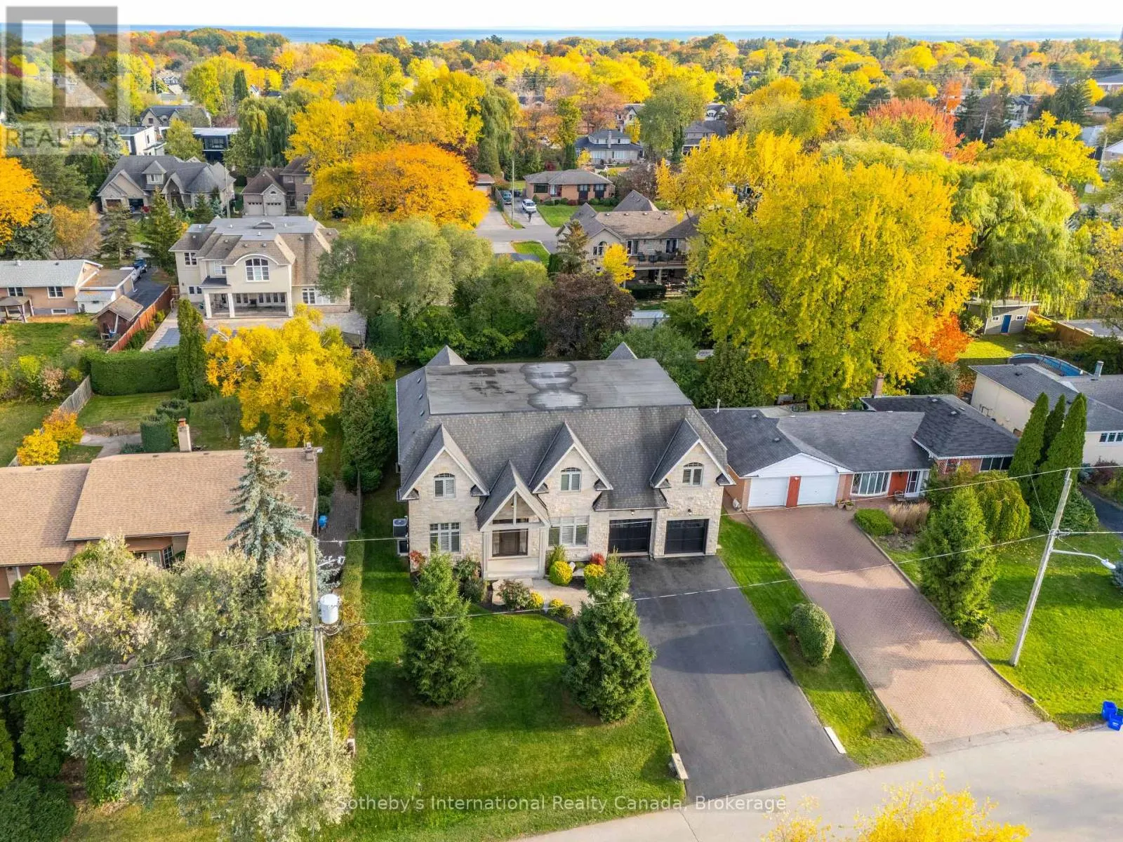 1356 THORNHILL DRIVE