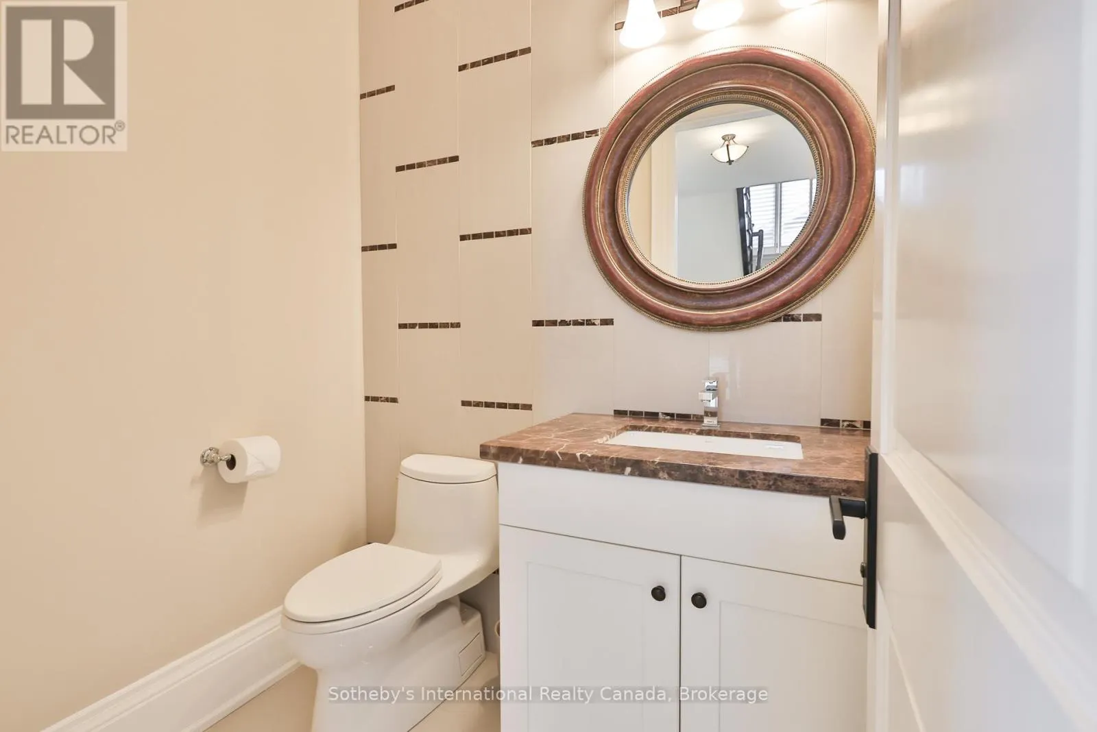 1356 THORNHILL DRIVE