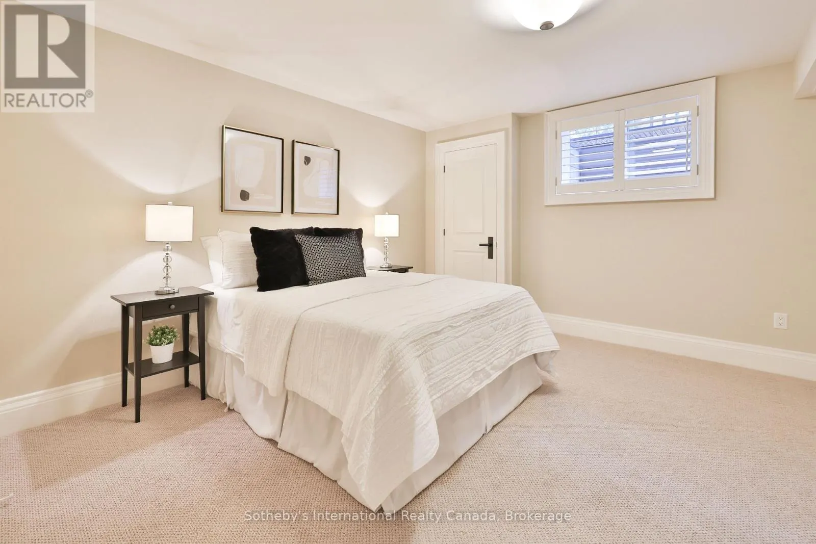 1356 THORNHILL DRIVE