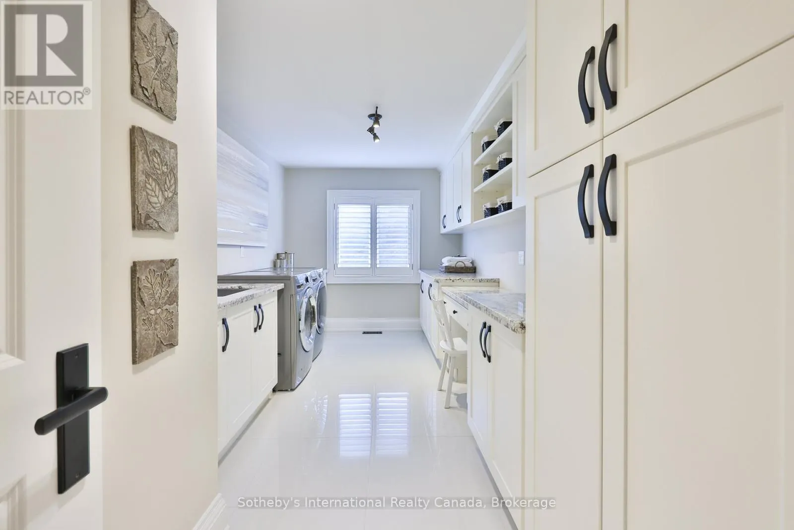 1356 THORNHILL DRIVE