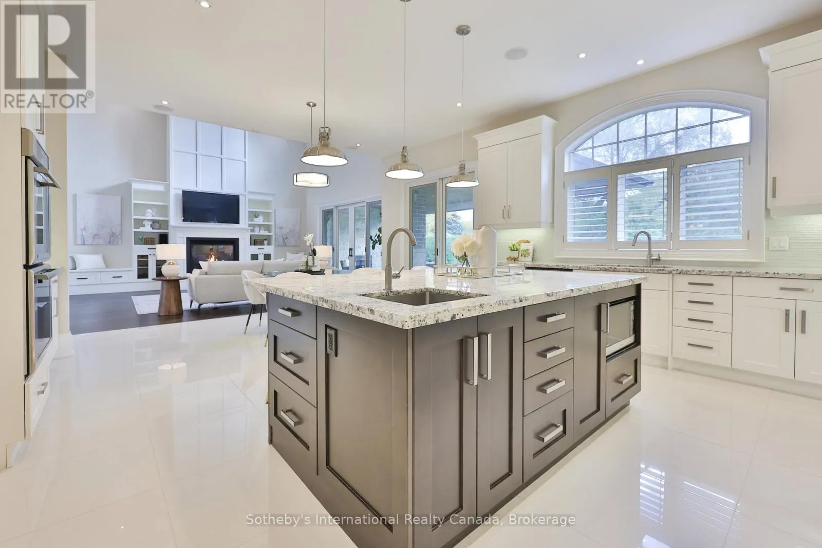 1356 THORNHILL DRIVE