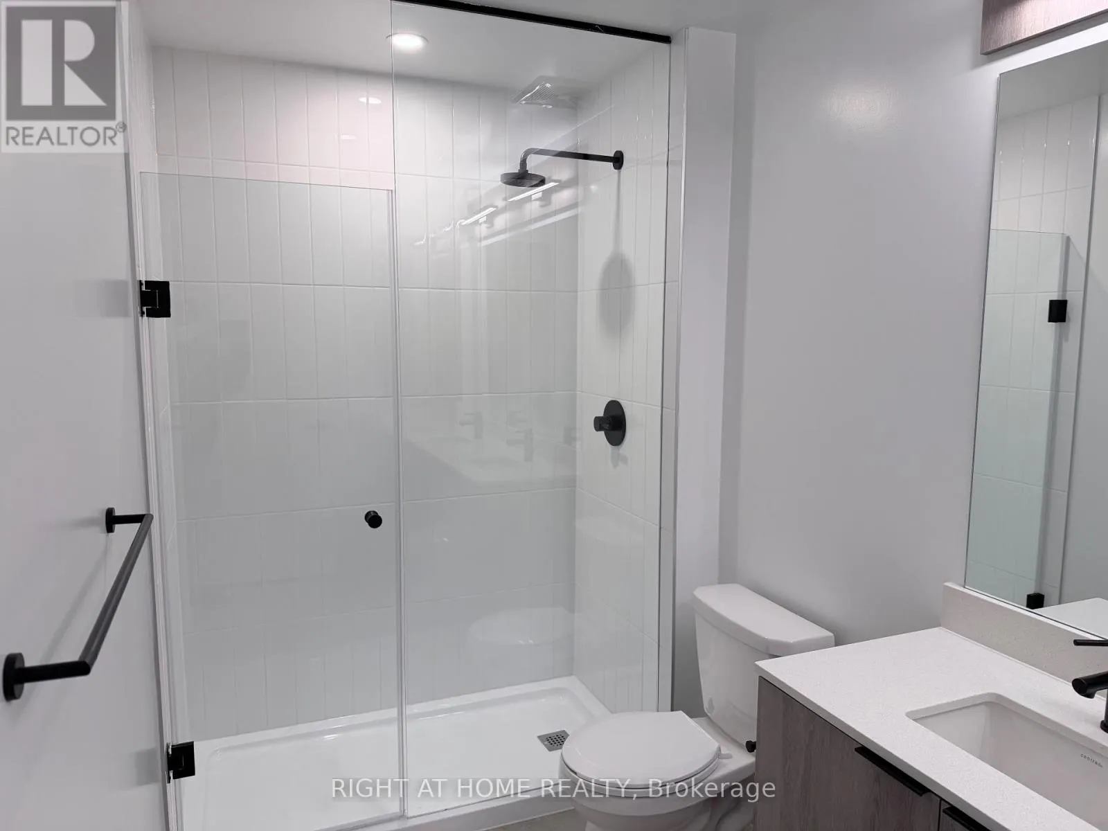 2109 - 2495 EGLINTON AVENUE W