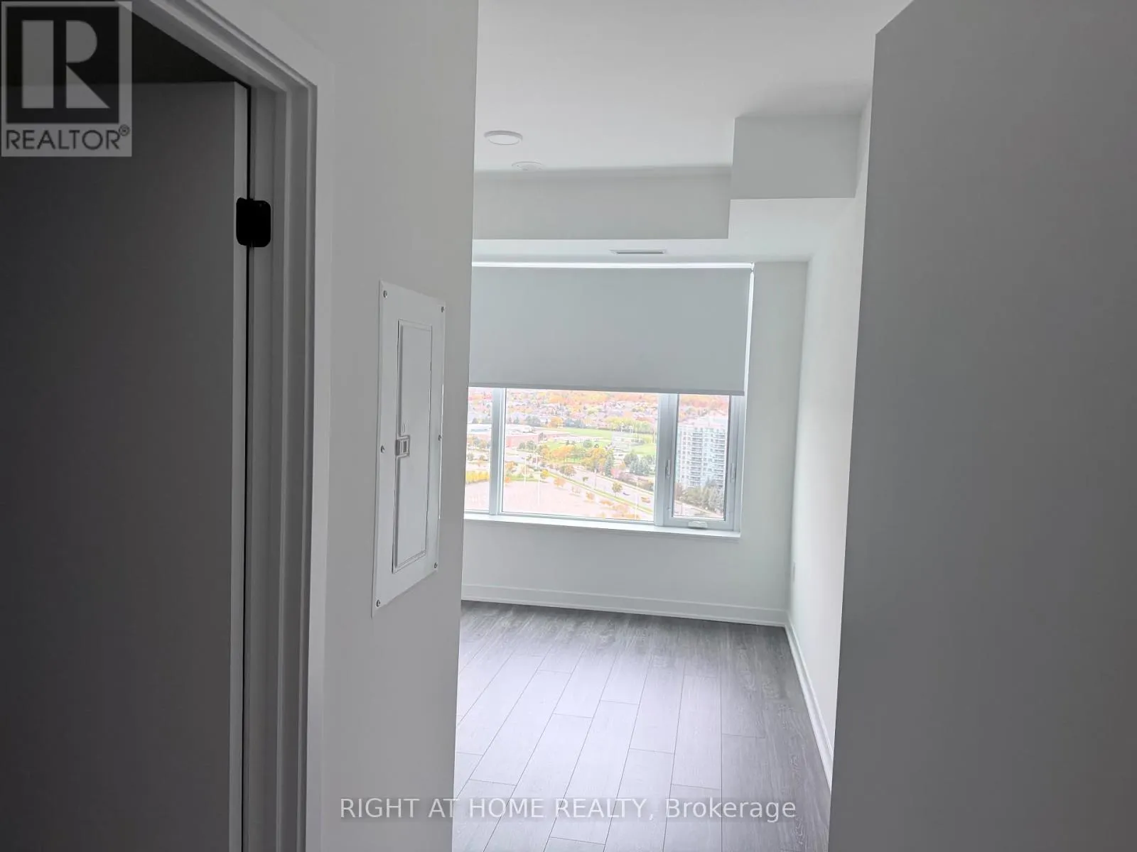 2109 - 2495 EGLINTON AVENUE W