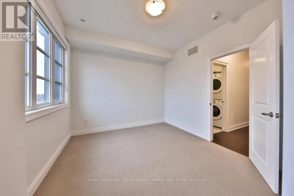 7 - 2160 TRAFALGAR ROAD