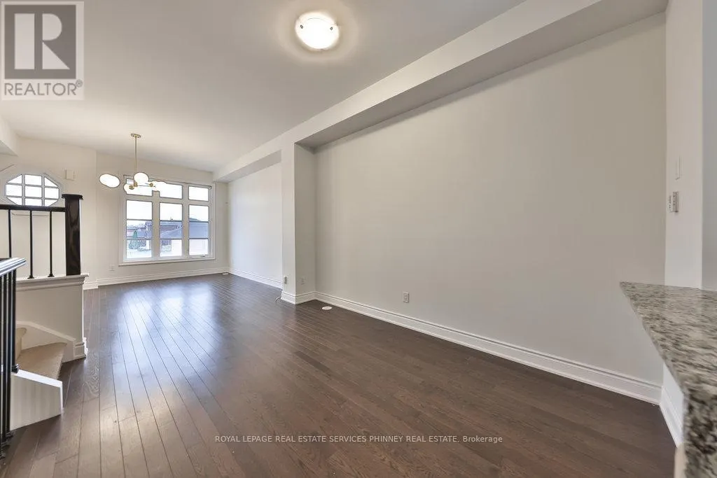 7 - 2160 TRAFALGAR ROAD