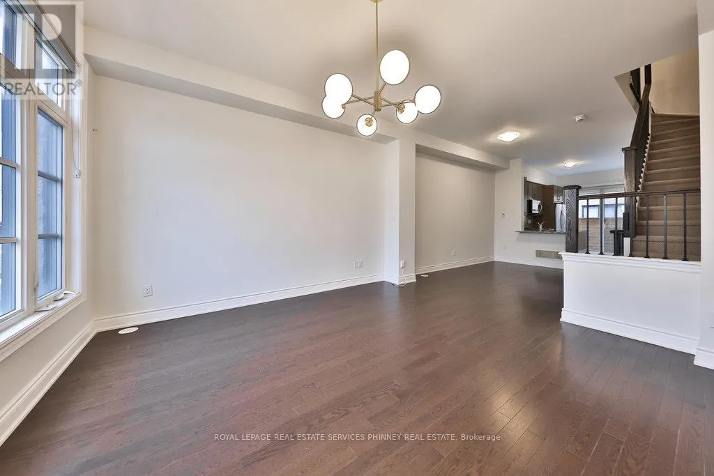 7 - 2160 TRAFALGAR ROAD