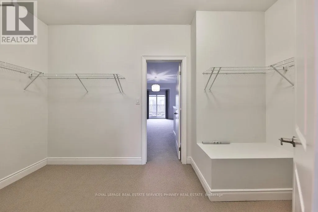 7 - 2160 TRAFALGAR ROAD