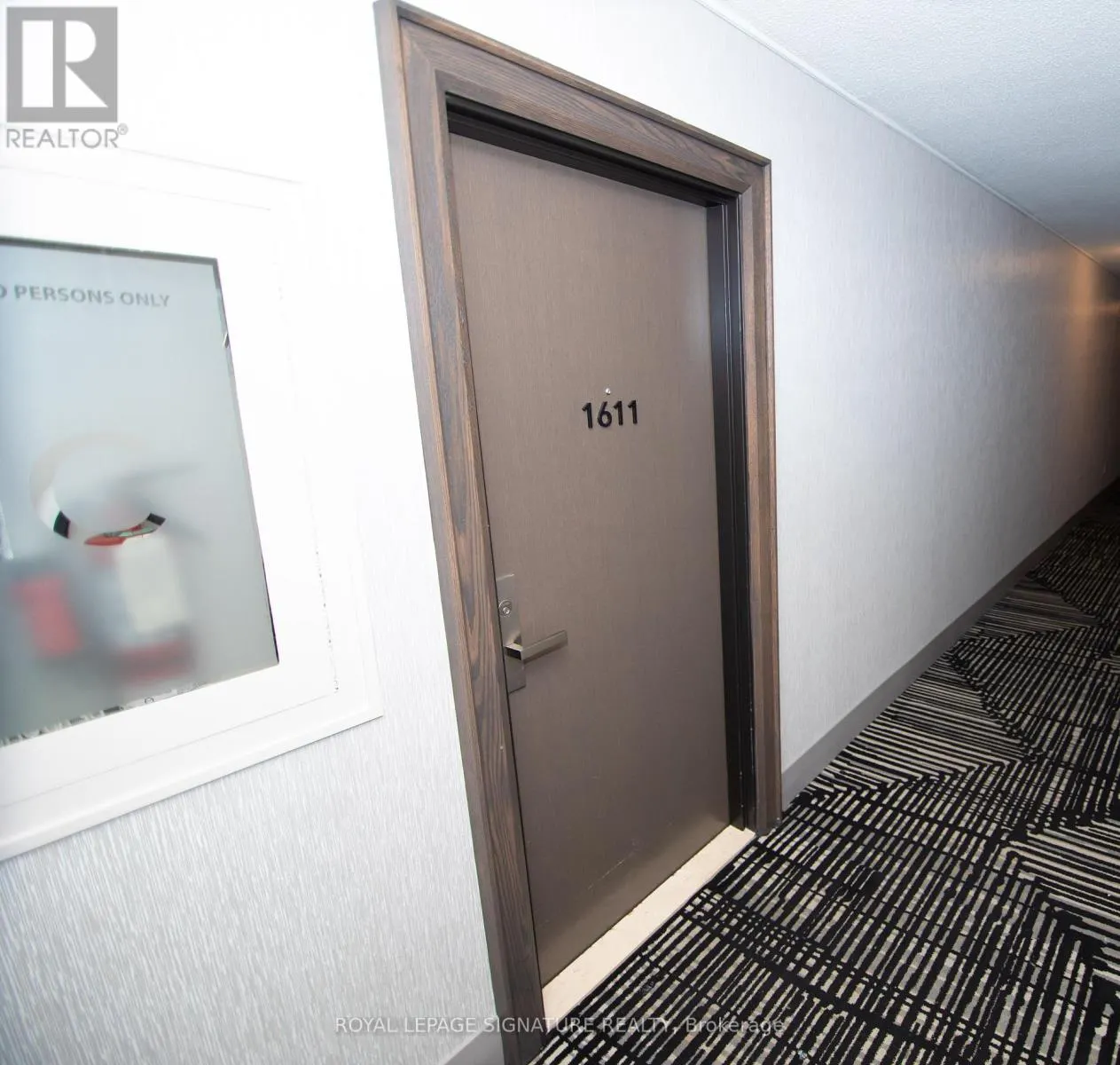 1611 - 45 SOUTHPORT STREET