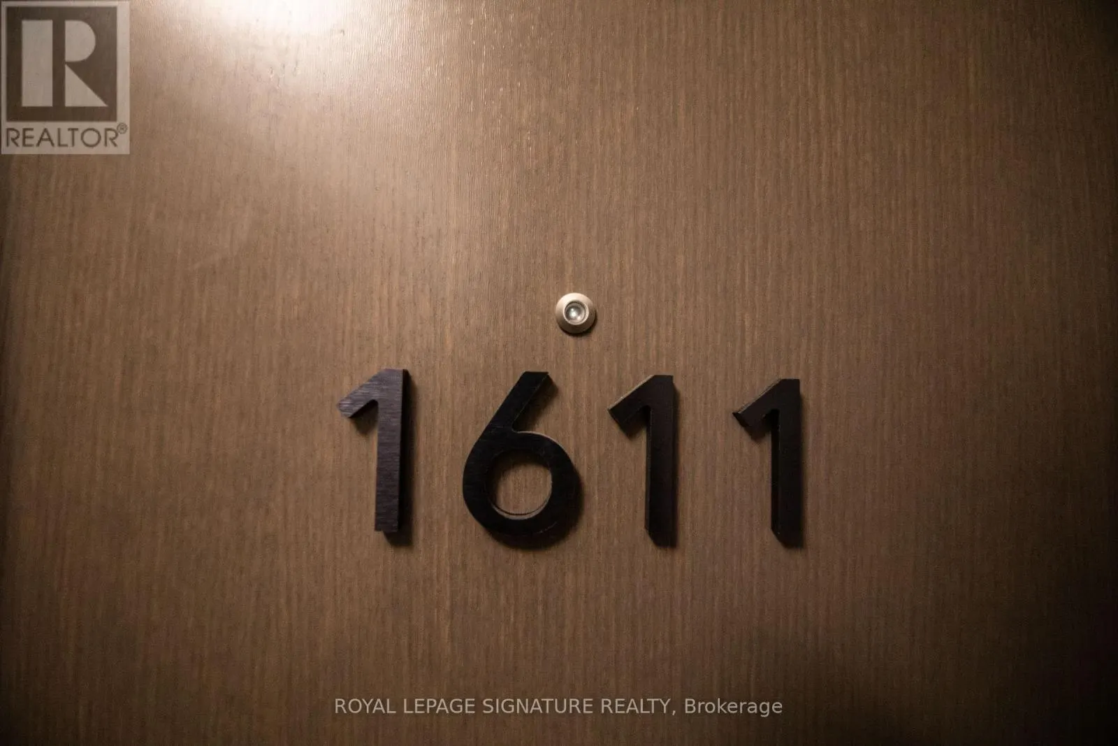 1611 - 45 SOUTHPORT STREET