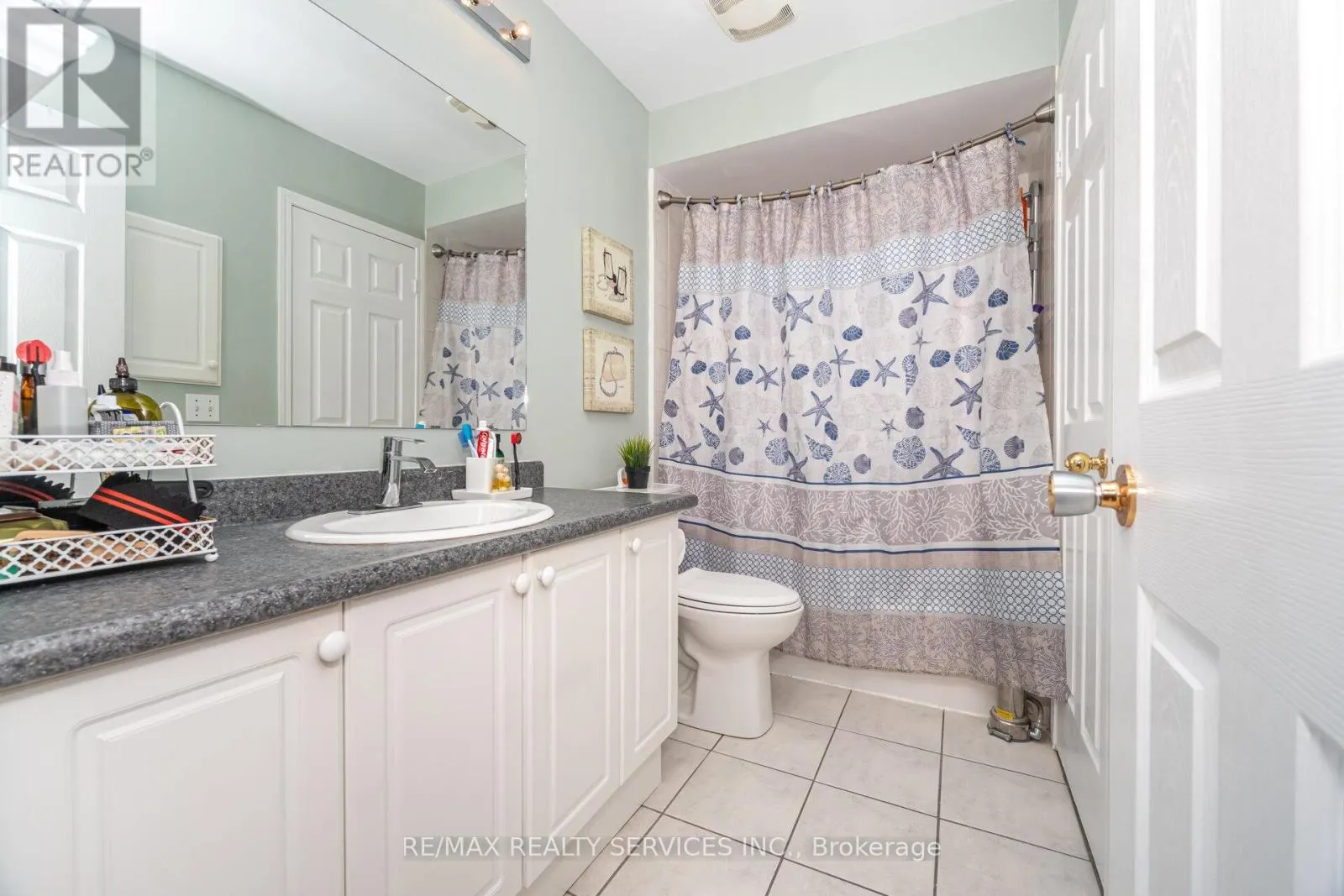 38 - 271 RICHVALE DRIVE S