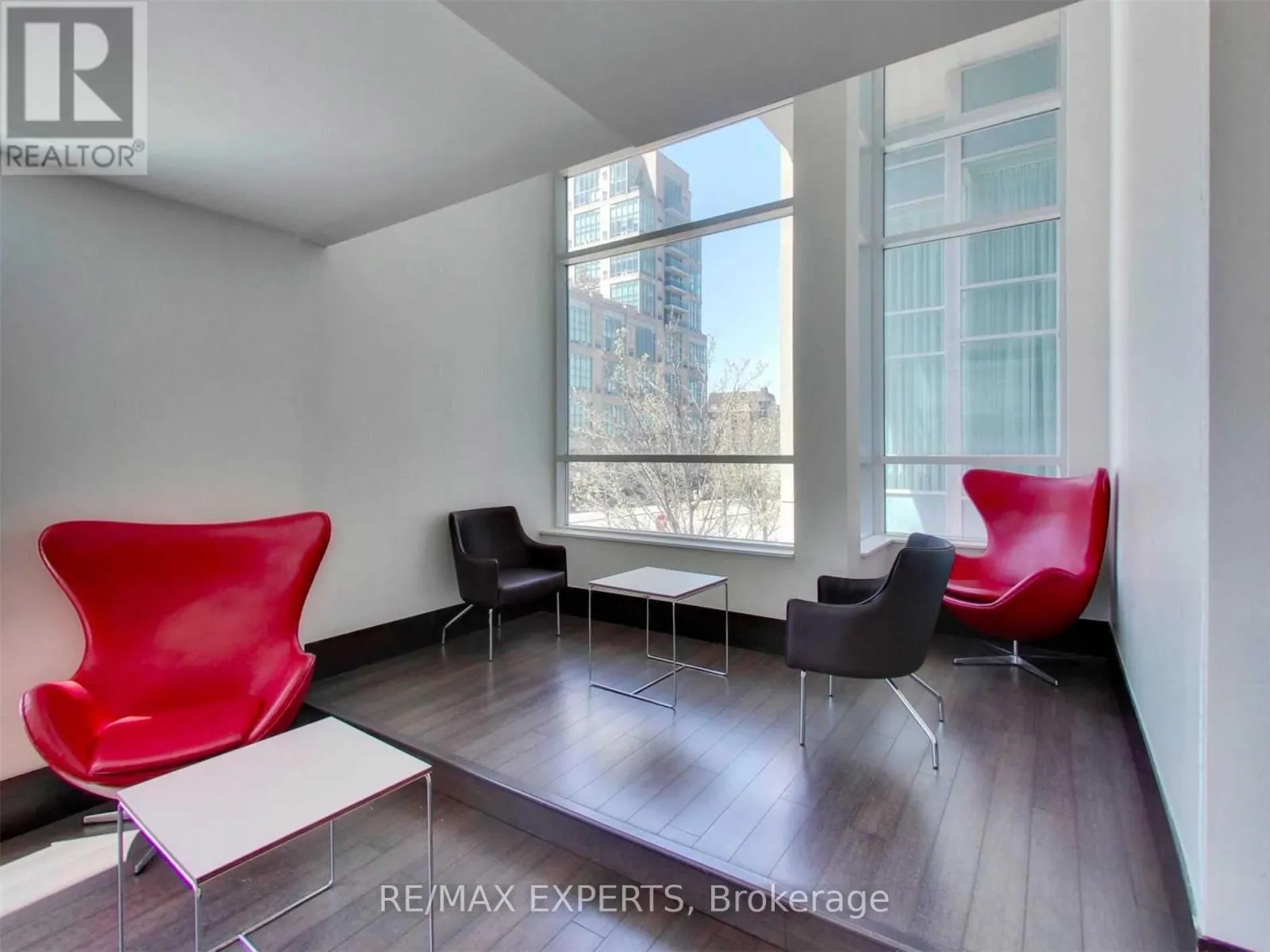 T1 - 165 LEGION ROAD