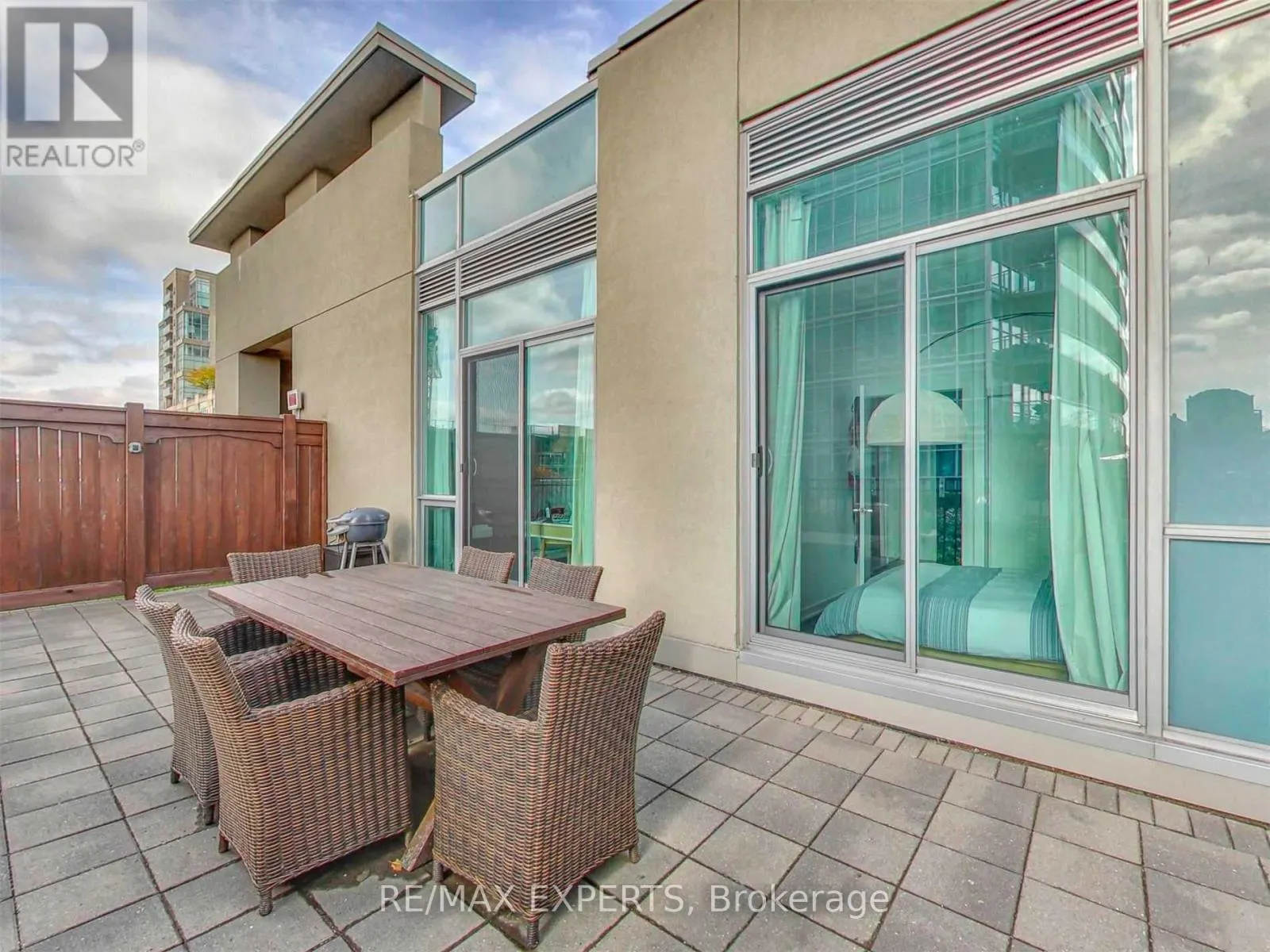 T1 - 165 LEGION ROAD