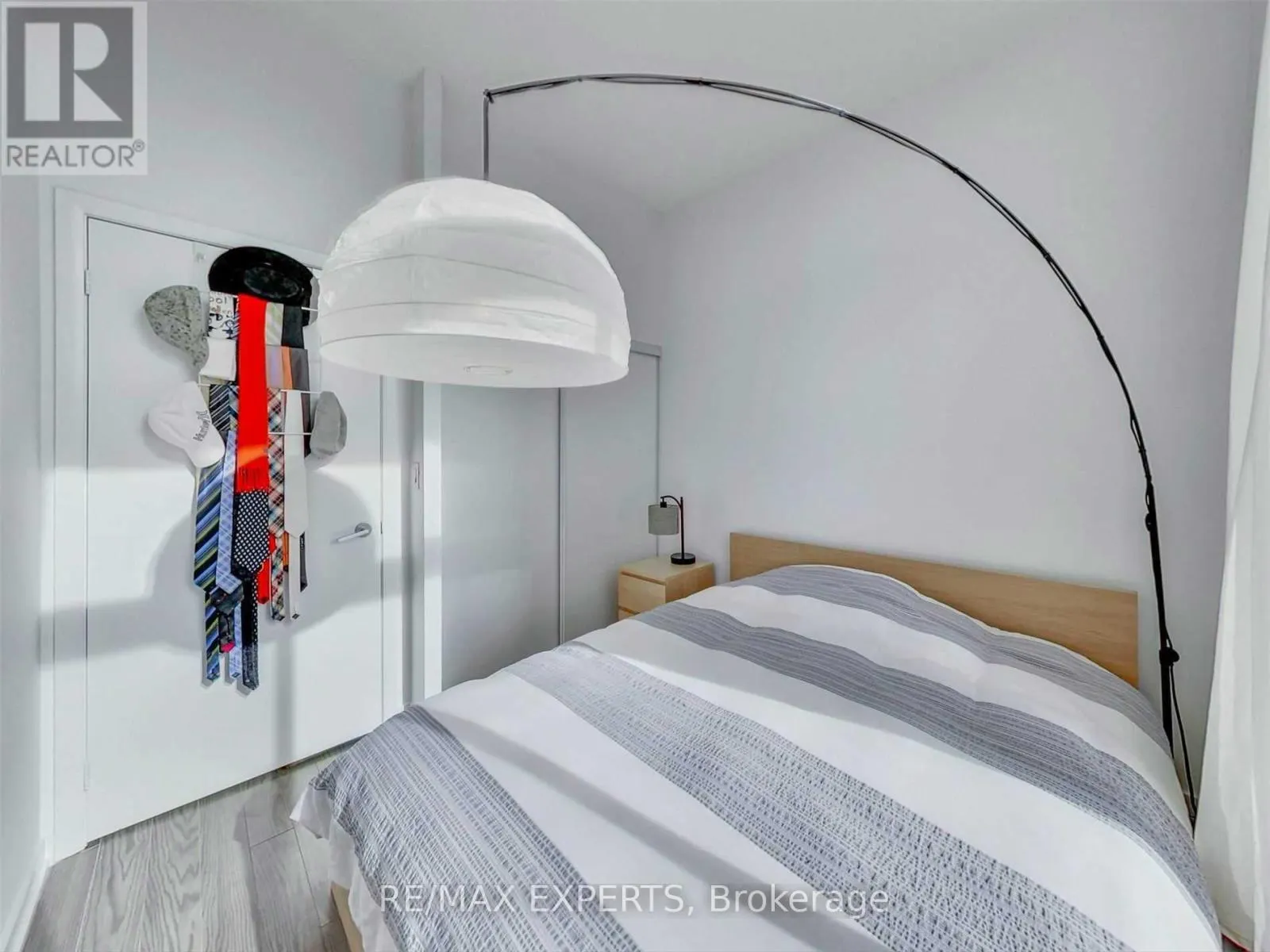 T1 - 165 LEGION ROAD