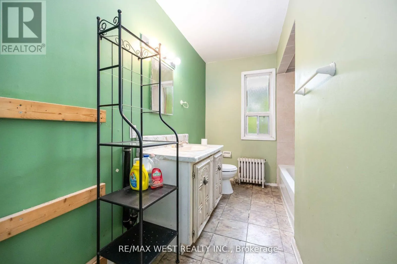 A - 4990 DUNDAS STREET W