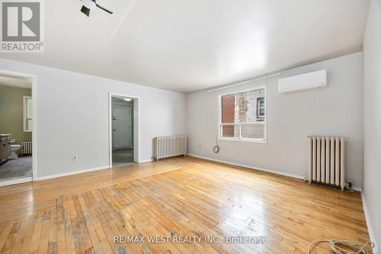 A - 4990 DUNDAS STREET W