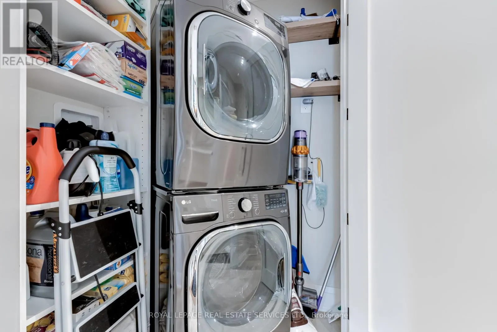 2508 - 2045 LAKE SHORE BOULEVARD W