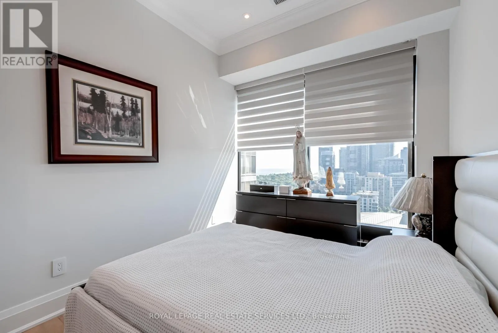 2508 - 2045 LAKE SHORE BOULEVARD W