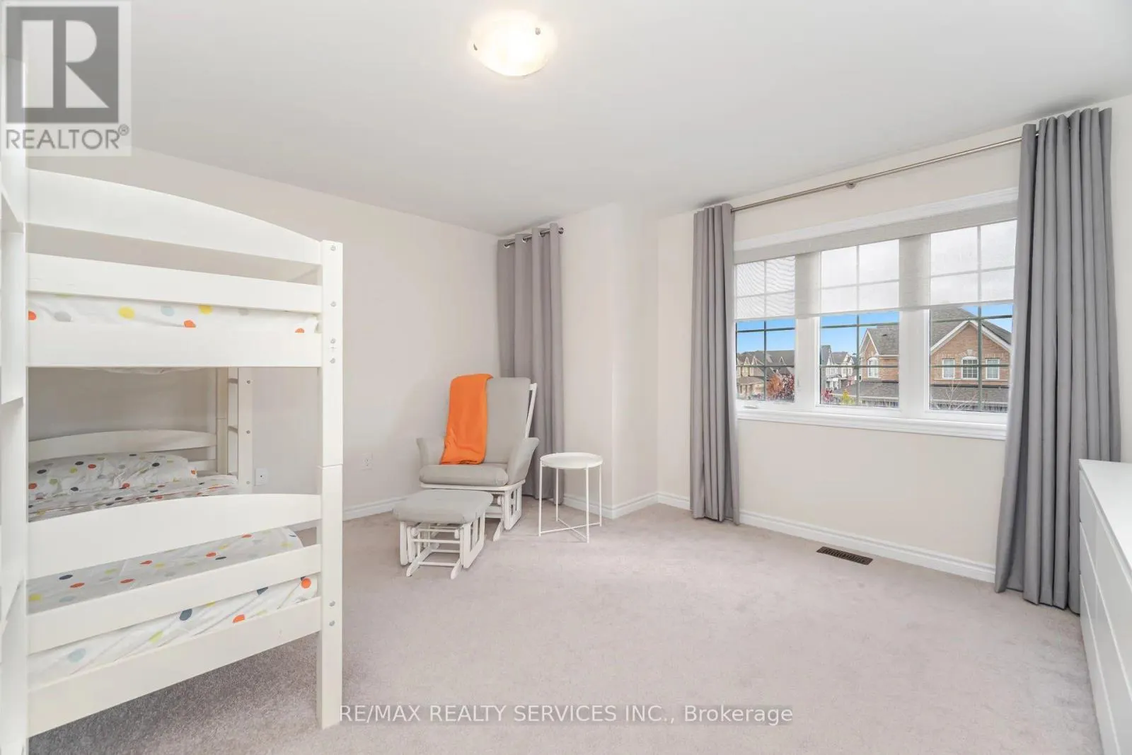 112 NEWHOUSE BOULEVARD