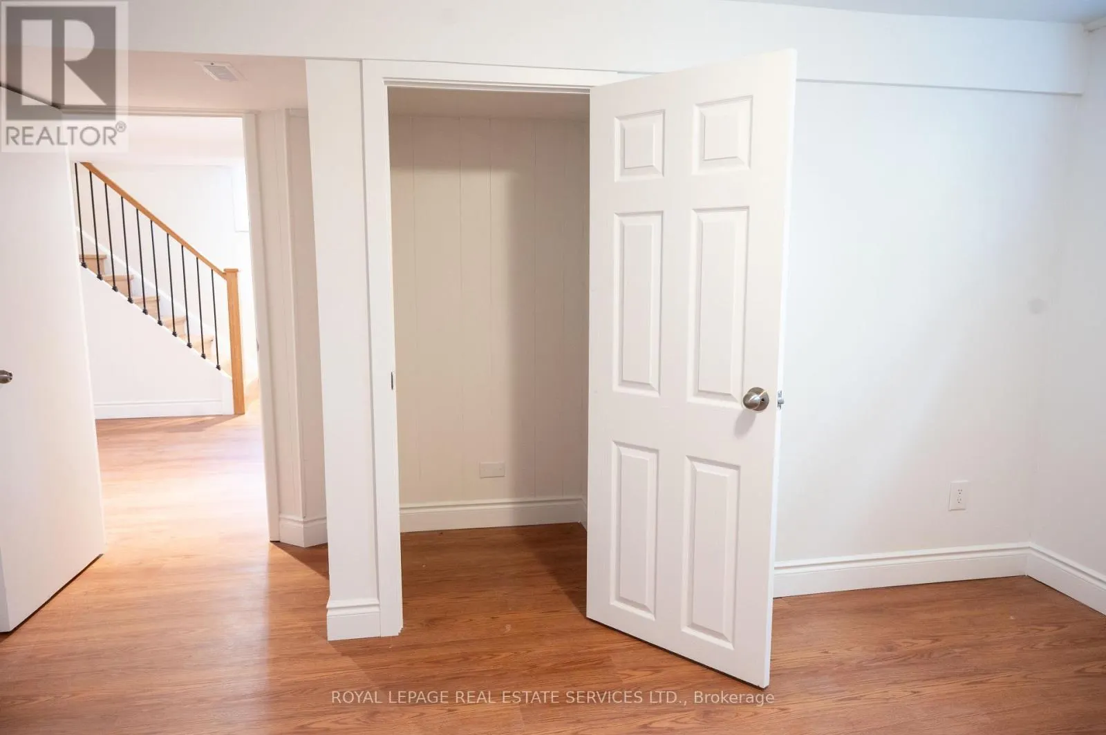 LOWER - 35 SILVERHILL DRIVE