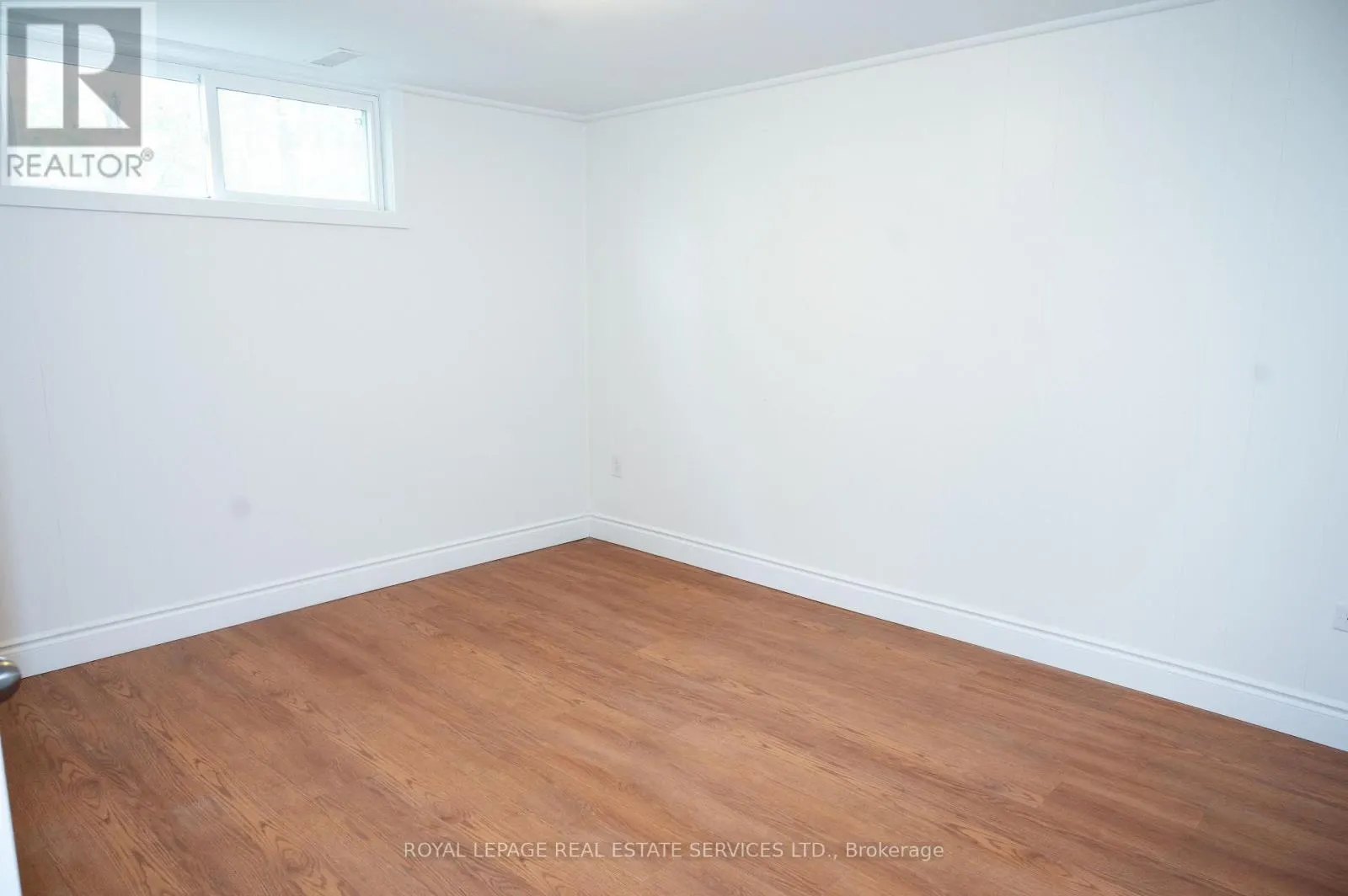 LOWER - 35 SILVERHILL DRIVE