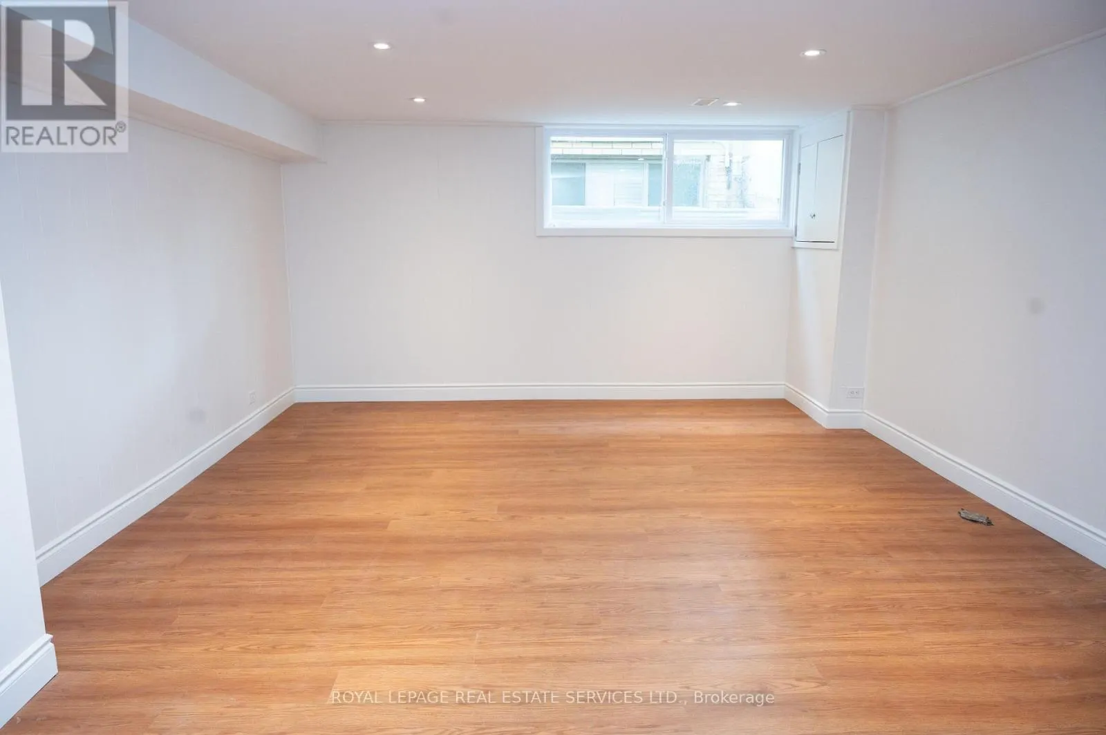 LOWER - 35 SILVERHILL DRIVE