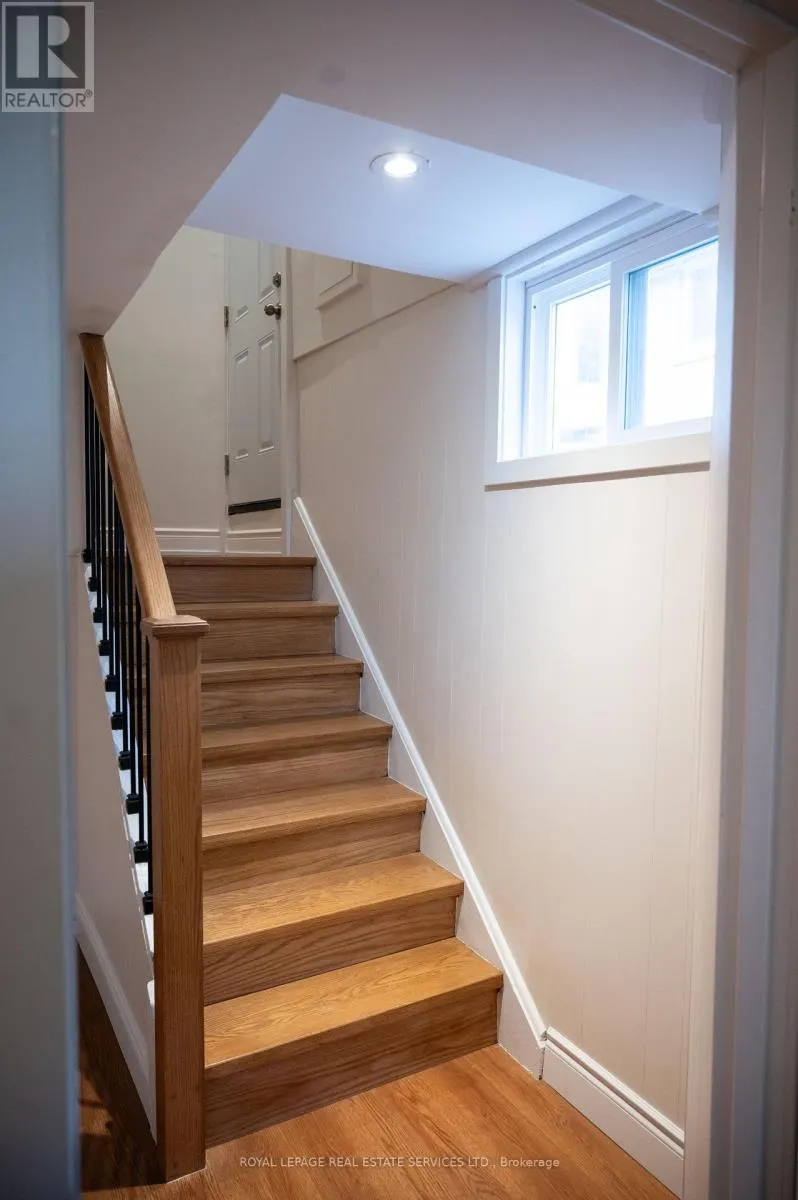 LOWER - 35 SILVERHILL DRIVE