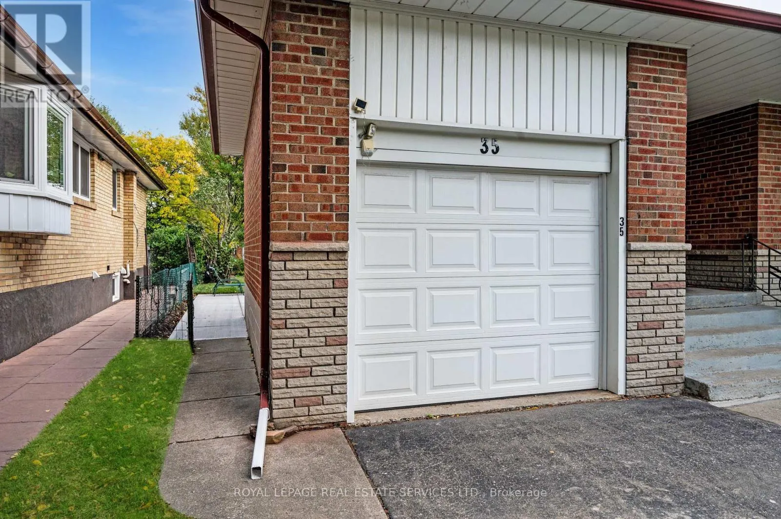 LOWER - 35 SILVERHILL DRIVE