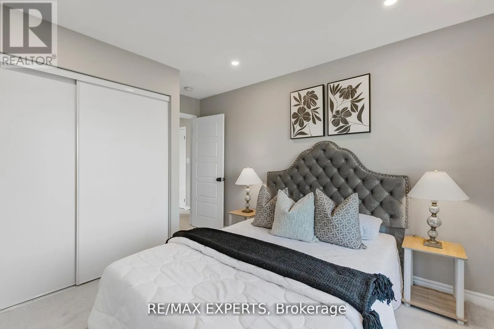 1295 KOVACHIK BOULEVARD