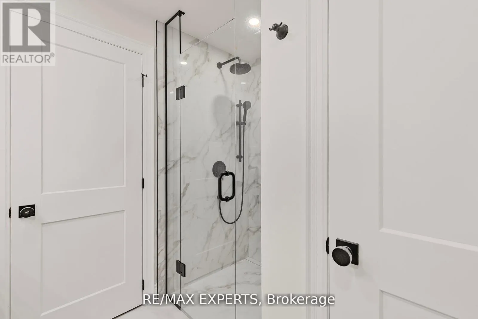 1295 KOVACHIK BOULEVARD